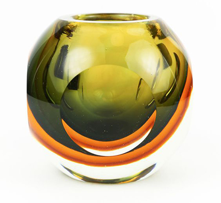 Murano glass vase. via Vaunte. https://www.vaunte.com/items/murano-brown-bowl-873982980?medium=HardPin&source=Pinterest&campaign=type534&utm_source=Pinterest&utm_medium=Hellosociety&utm_campaign=type534&utm_content=1270